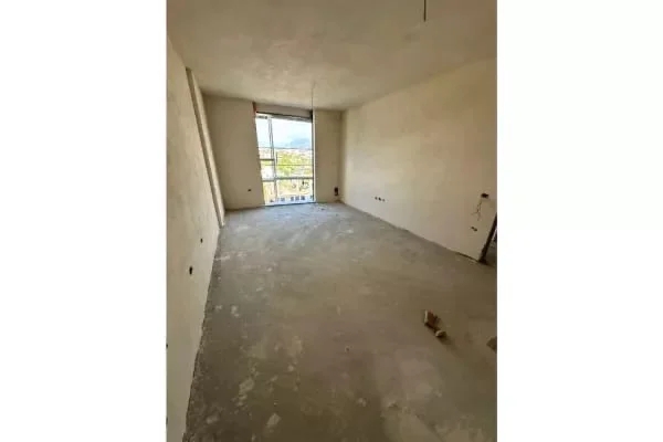 Tirane, shitet apartament 1+1 , 75.000 € (Paskuqan)