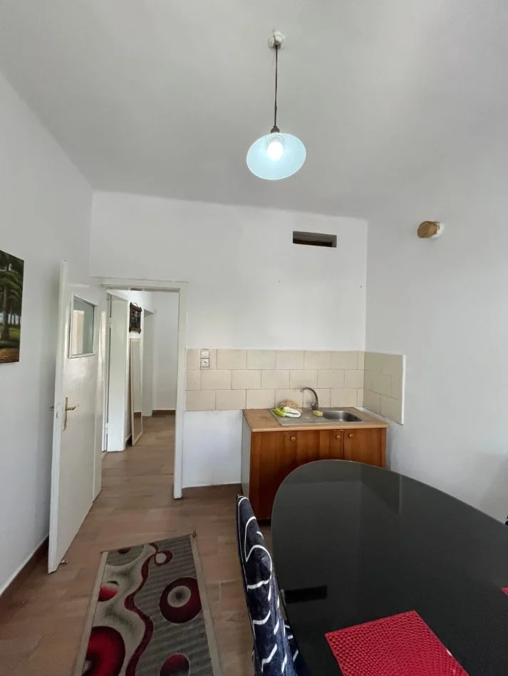 Tirane, shitet apartament 2+1 Kati 2, 65 m² 150.000 € (Rruga e Durresit)