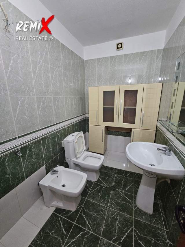 Durres, jepet me qera apartament 3+1+A+BLK Kati 9, 138 m² 350 Euro