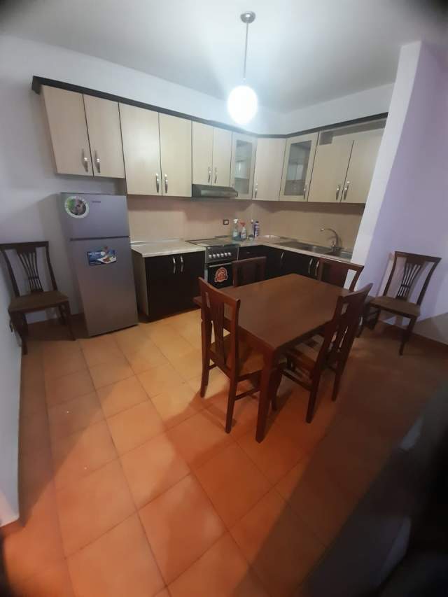 Tirane, jepet me qera apartament 2+1 Kati 8, 85 m² 50.000 Leke (21 Dhjetori)
