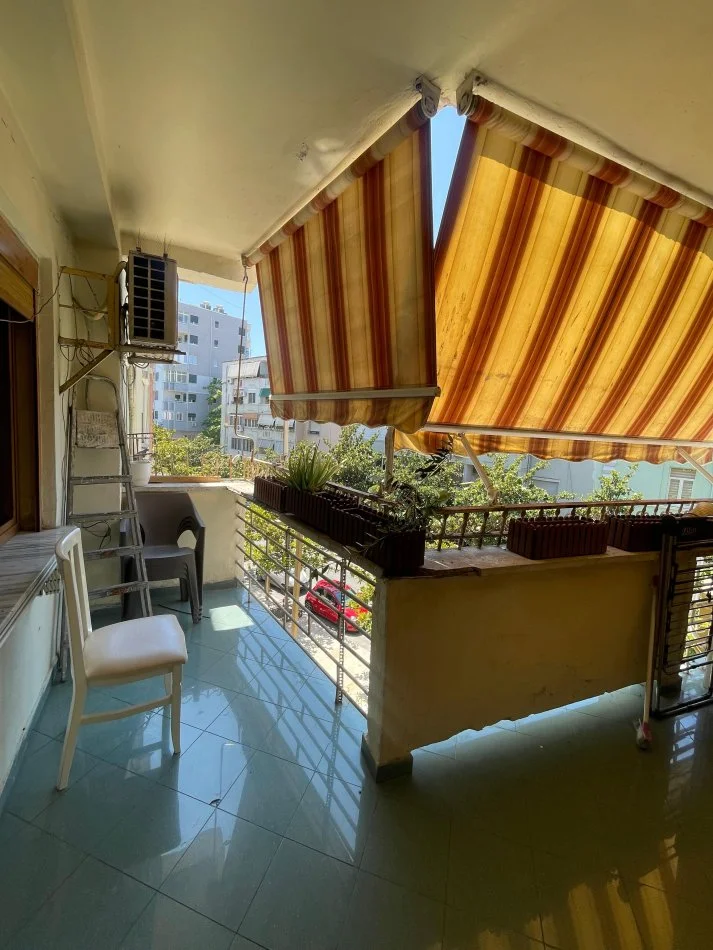 Durres, jepet me qera apartament 2+1+Ballkon Kati 2, 450 €