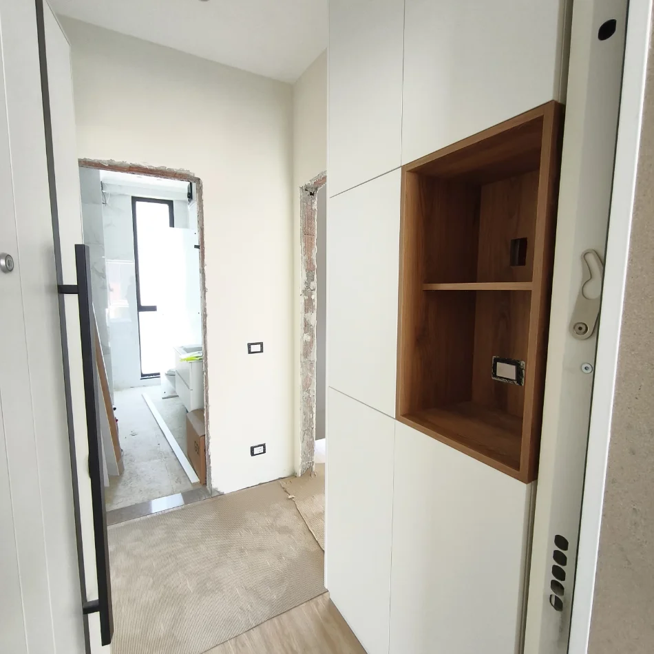 Tirane, shitet apartament 1+1 Kati 2, 79 m² 220.000 € 