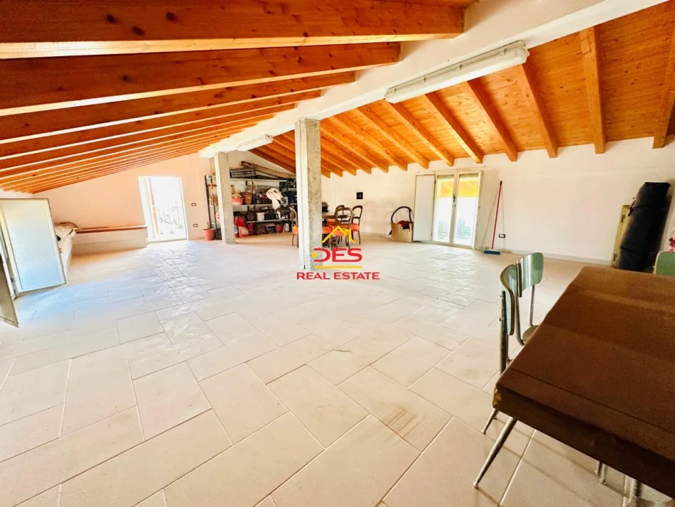 Vlore, shitet Vile , 351 m² 300.000 € (Poro, Vlorë)