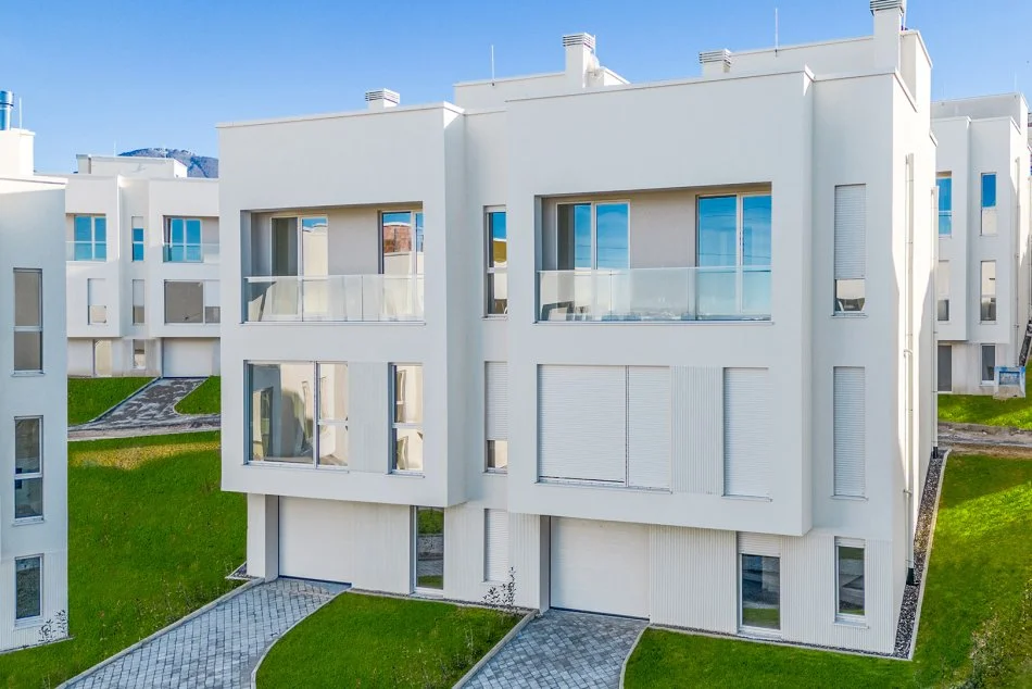 Tirane, shitet Vile 3+1+Ballkon , 197 m² 320.000 € 