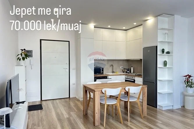 Tirane, jepet me qera apartament 1+1 , 64 m² 700 € (Ish tregu elektrik afer shkolles se baletit)
