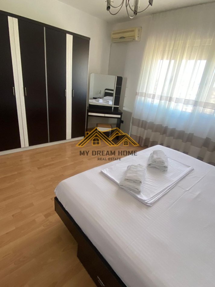 Durres, jepet me qera 2+1 , 100 m² 700 € (LAGJA NR.3)