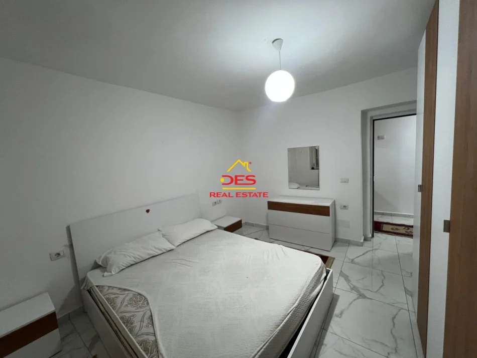 Vlore, shitet apartament 1+1+Ballkon Kati 1, 68 m² 102.000 € (Rruga Sadik zotaj)