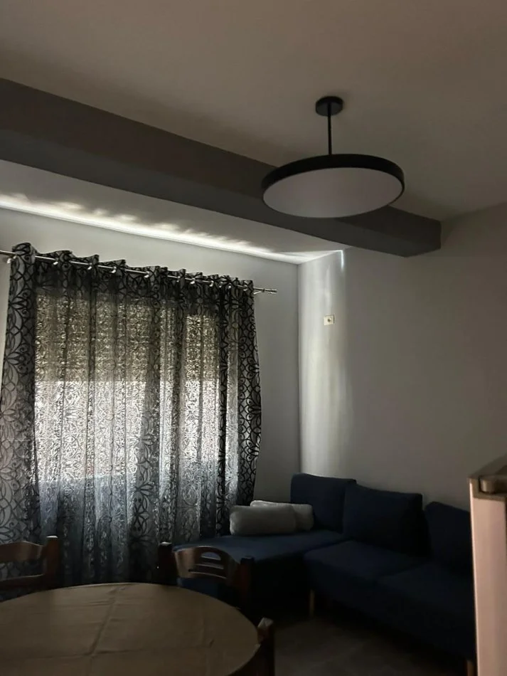 Tirane, jepet me qera apartament 1+1 Kati 2, 65 m² 280 € (Fresk)