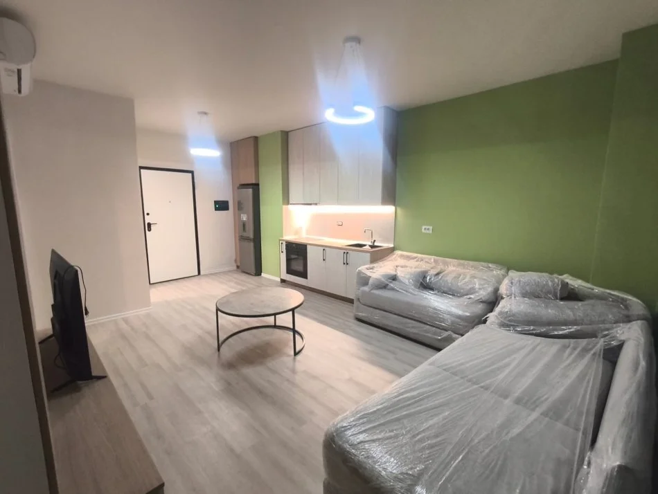 Tirane, jepet me qera apartament 1+1+Ballkon , 76 m² 650 € (Zogu i zi)
