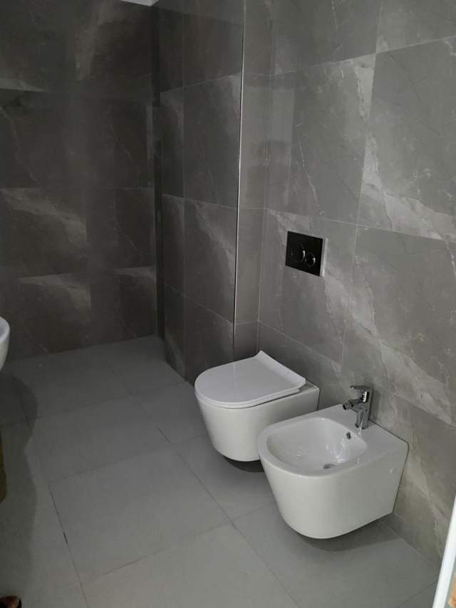 Tirane, jepet me qera apartament 1+1+BLK Kati 2, 65 m² 350 Euro (rruga Kongresi i Manastirit)