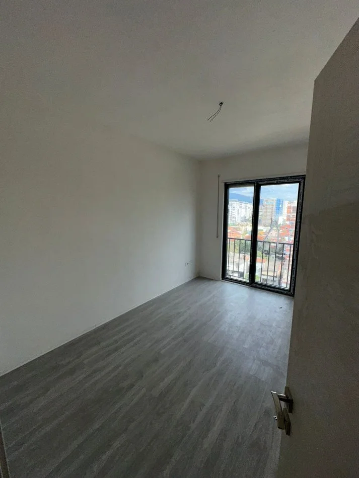 Tirane, shitet apartament 2+1 Kati 6, 109 m² 135.700 € (Astir)