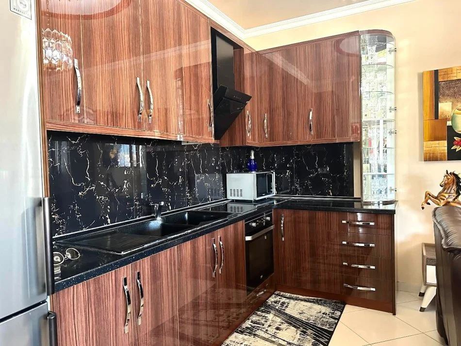 Tirane, shitet apartament 2+1+Ballkon , 97 m² 195.000 € (Rruga “Jordan Misja”)
