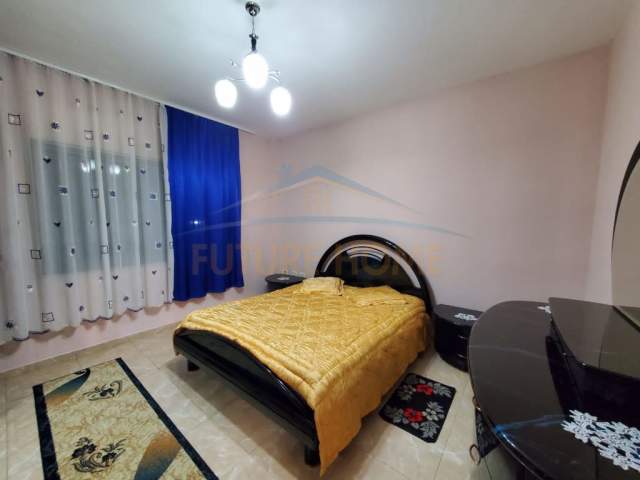 Tirane, jepet me qera apartament Kati 1, 120 m² 350 Euro (Shkolla e Bashkuar)