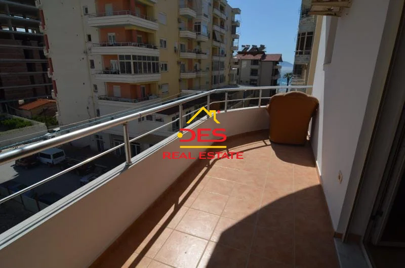 Vlore, jepet me qera apartament 1+1+Ballkon Kati 3, 70 m² 300 € (Rruga Murat Tërbaçi)