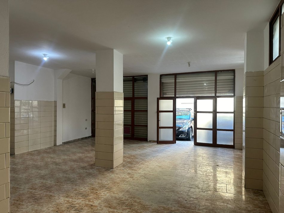 Tirane, shitet ambjent biznesi Kati 0, 92 m² 120,000 € (Mihal Grameno)