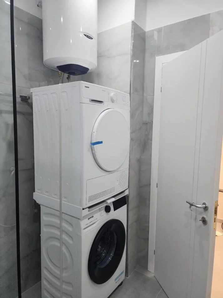 Vlore, jepet me qera apartament 2+1+Aneks+Ballkon Kati 6, 100 m² 600 € 