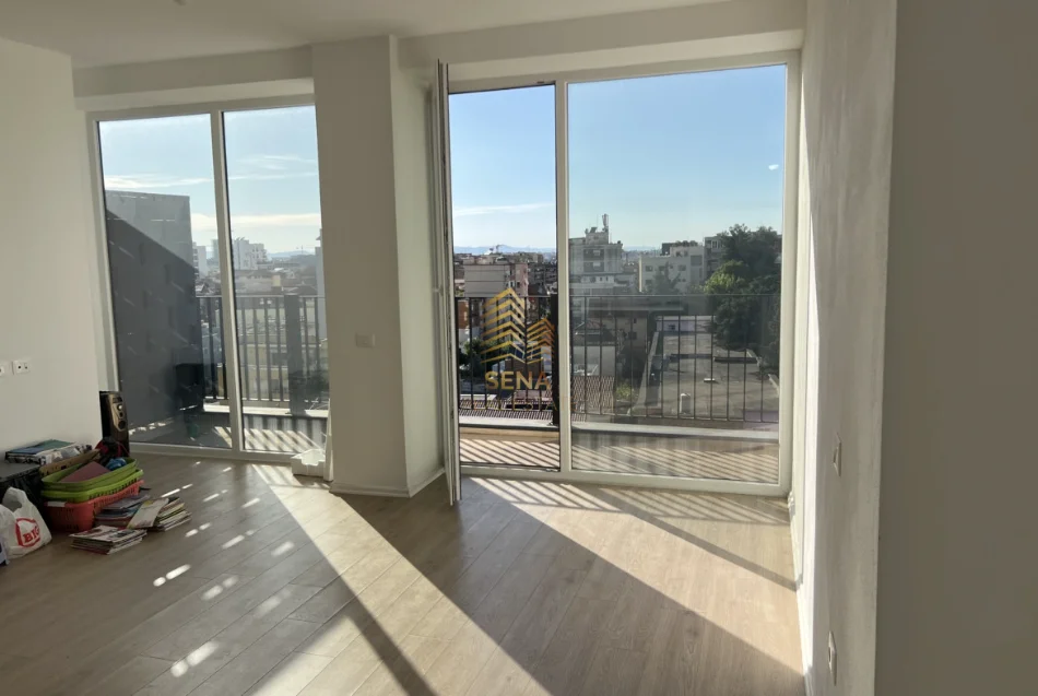 Tirane, jepet me qera apartament 1+1+Ballkon Kati 5, 60 m² 450 €