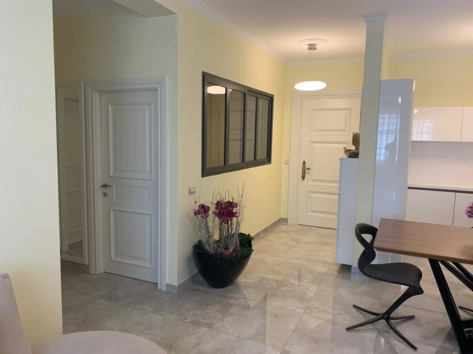 Tirane, jepet me qera apartament 2+1 Kati 6, 80 m² 530 € (Ish Parku , 21 Dhjetori)