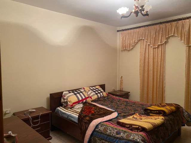 Tirane, jepet me qera apartament 2+1 Kati 3, 100 m² 350 Euro (Rruga Babe Rexha)
