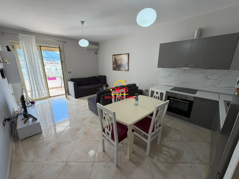 Shqiperi, jepet me qera apartament 1+1+Ballkon Kati 9, 70 m² 550 € (Lungomare)