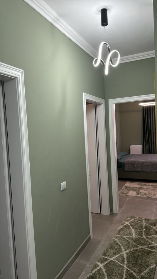 Tirane, jepet me qera apartament 1+1+Ballkon Kati 7, 60 m² 500 € (Rruga 5 maj Tirane)