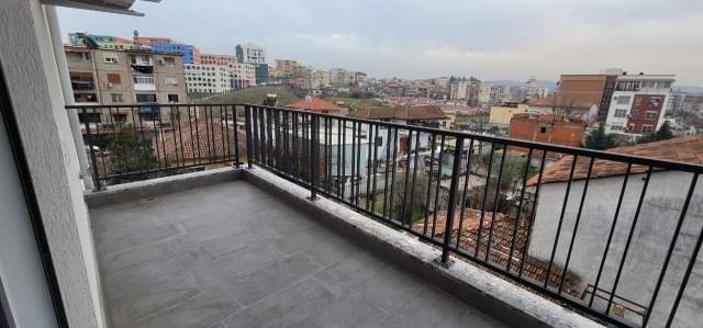 Tirane, jepet me qera apartament 2+1+BLK Kati 3, 98 m² 450 Euro (Rruga Ali Demi)