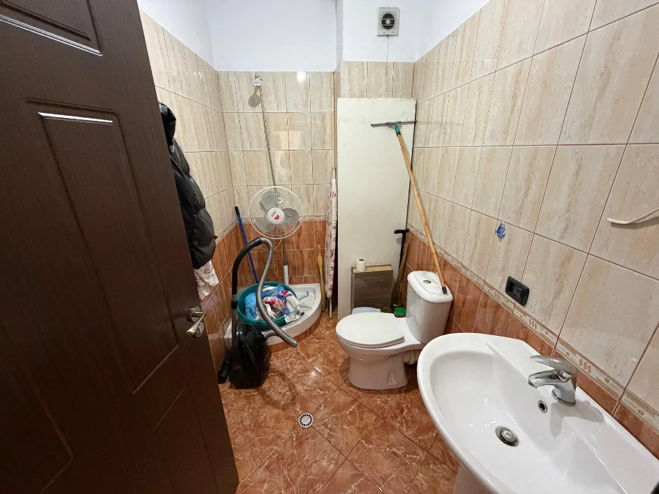 Tirane, shitet 2+1+Ballkon Kati 6, 104 m² 150.000 € (Fresku, Rruga e Dajtit)