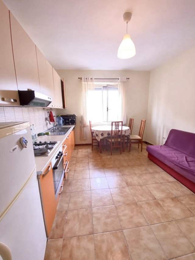 Tirane, shes apartament 4+1+A+BLK Kati 4, 100 m² 130.000 Euro (Babe rexha)