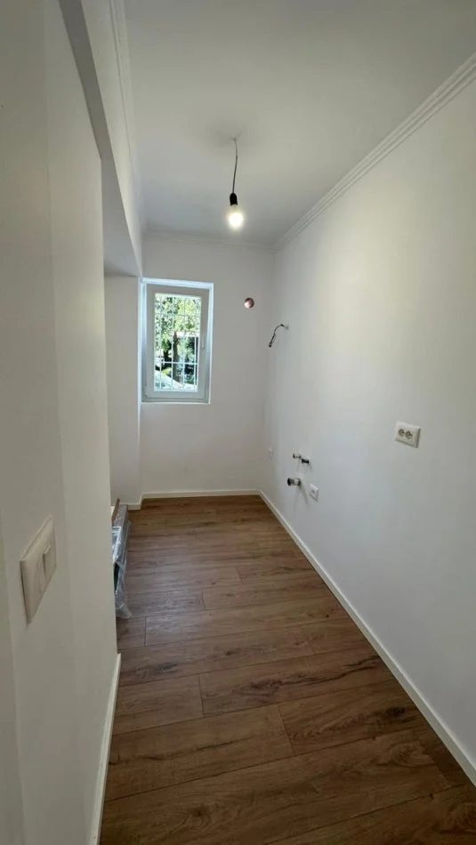 Tirane, shitet apartament 2+1 Kati 1, 62 m² 118.000 € (Varri i Bomit)