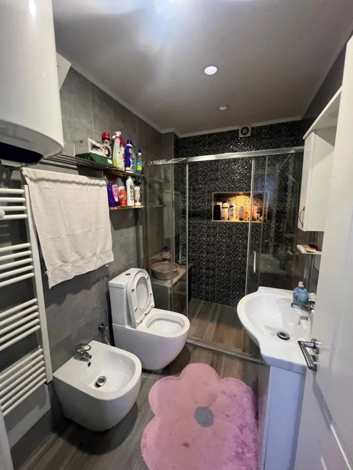 Tirane, shitet apartament 2+1 Kati 1, 78 m² 157.000 € (Ali Demi)