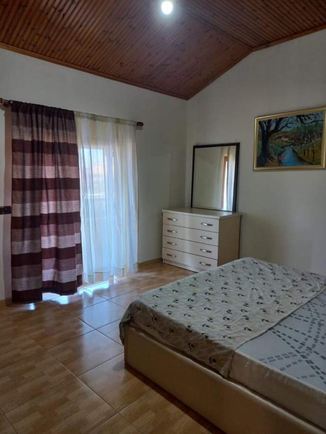 Tirane, jepet me qera apartament 2+1+A+BLK Kati 4, 100 m² 40000 Leke (Kinostudio)