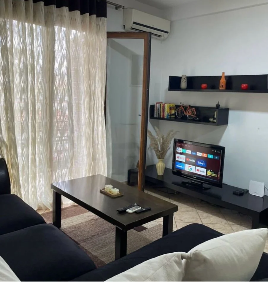 Tirane, jepet me qera apartament 1+1 Kati 2, 52 m² 475 € (Siri Kodra)