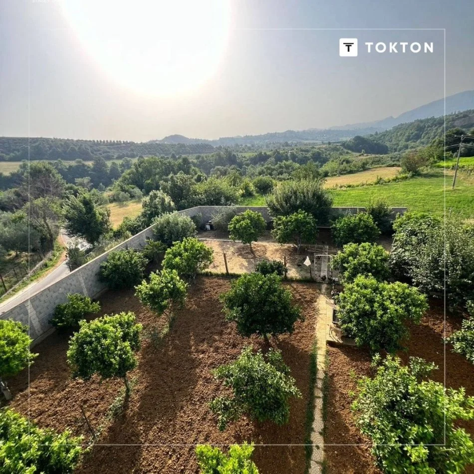 Tirane, jepet me qera shtepi 3+1 Kati 2, 360 m² 2.500 € (Adresa: Daias, Gurrë e Vogël, Tiranë.)