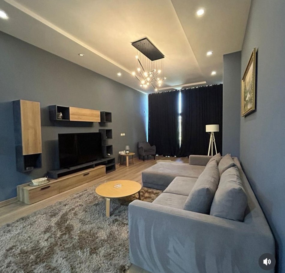 Tirane, jepet me qera apartament 1+1 Kati 1, 70 m² 650 € (liqeni i thate)