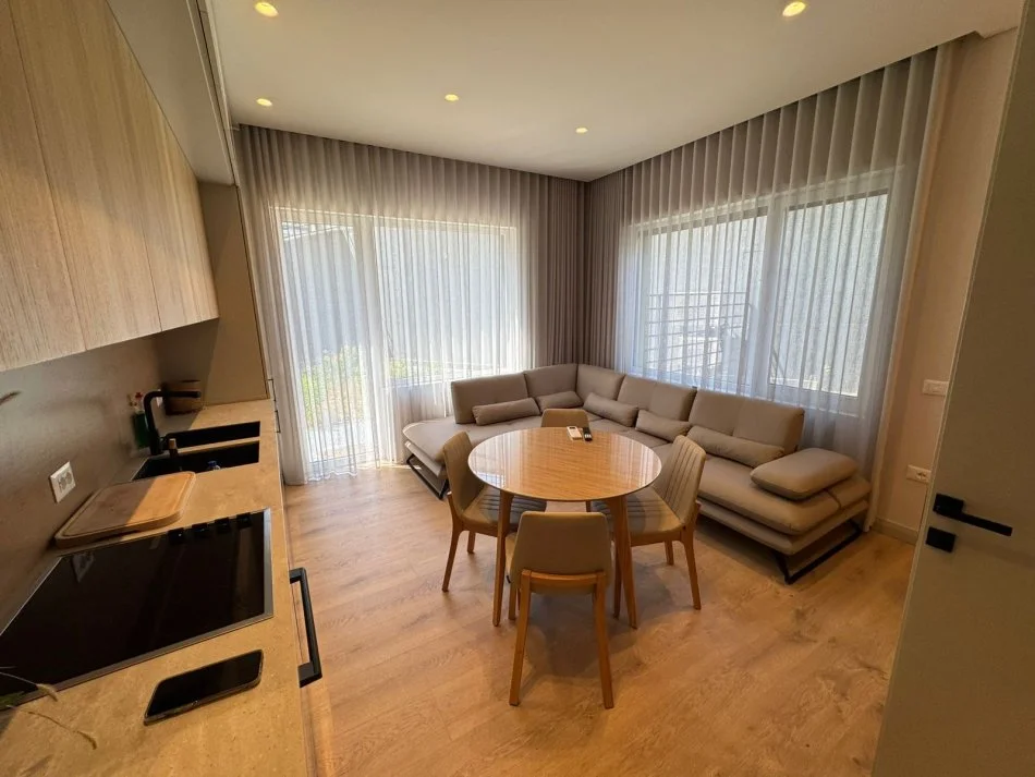 Tirane, jepet me qera apartament 1+1 Kati 3, 62 m² 900 € (Rezidenca Kodra e diellit 1)