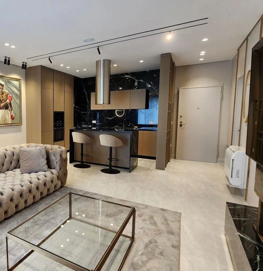 Tirane, shitet apartament 1+1 Kati 3, 83 m² 300.000 € (Teg)