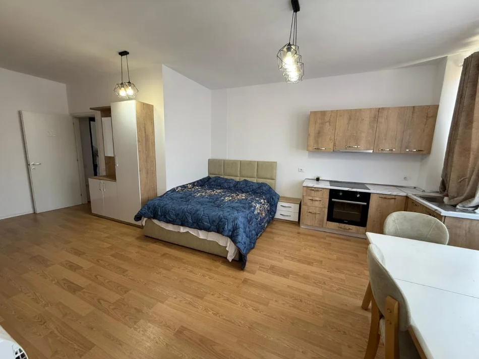 Tirane, shitet apartament 1+1/ + Garsionere Kati 9, 110 m² 180.000 € (Kristal Center)