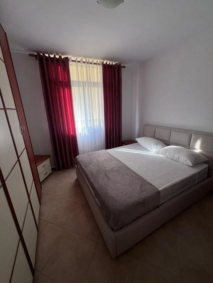 Tirane, jepet me qera apartament 2+1 Kati 8, 80 m² 750 € (Le Bon, Mine Peza)