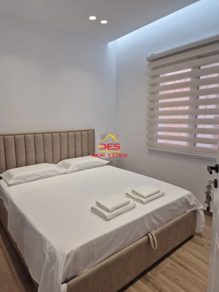 Vlore, shitet Vile , 396 m² 590.000 € (Rruga Sadik Zotaj)