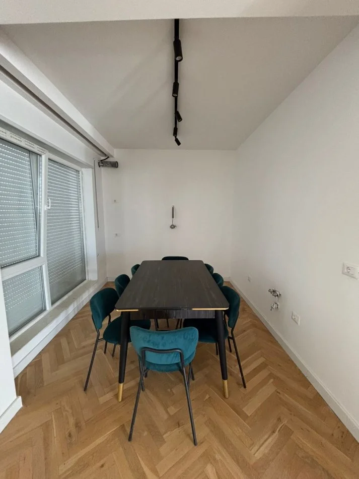 Tirane, jepet me qera Dublex , (Kodra e Diellit 2)