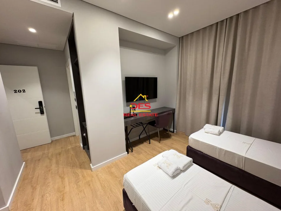 Vlore, shitet hotel Kati 2, 149 m² 300.000 € (Rruga Gjergj Kastrioti)