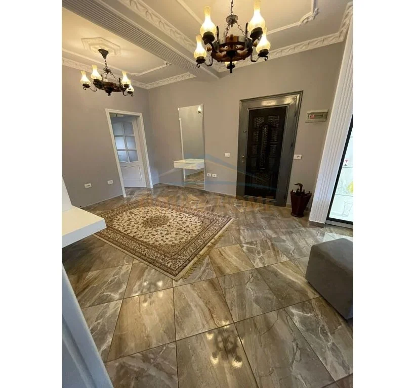 Tirane, jepet me qera apartament 2+1+Aneks+Ballkon Kati 3, 91 m² 900 € (Rrugen Ibrahim Rugova)