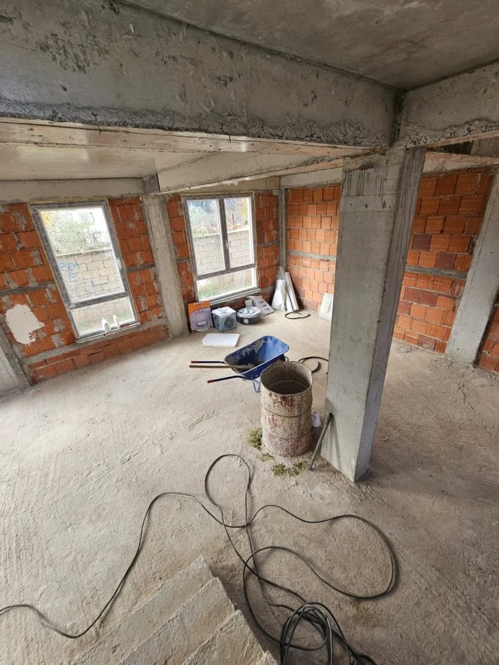 Tirane, shitet Vile 3 Katshe , 100 m² 350.000 € (Rruga Eshref Ademaj , Sauk)