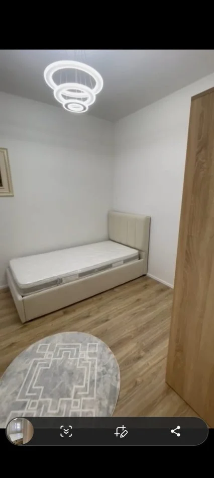 Tirane, jepet me qera apartament 3+1+Ballkon Kati 10, 95 m² 550 € 