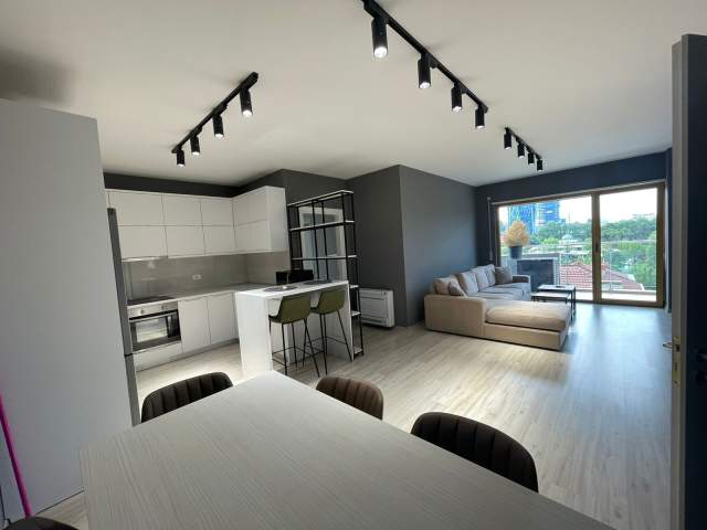 Tirane, jepet me qera apartament 2+1+BLK 131 m² 1.500 Euro (Blloku)