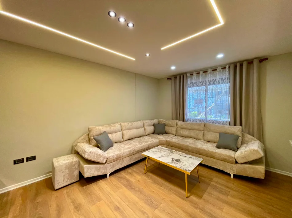 Tirane, shitet apartament 2+1 , 74 m² 145.000 € (Ali Demi)