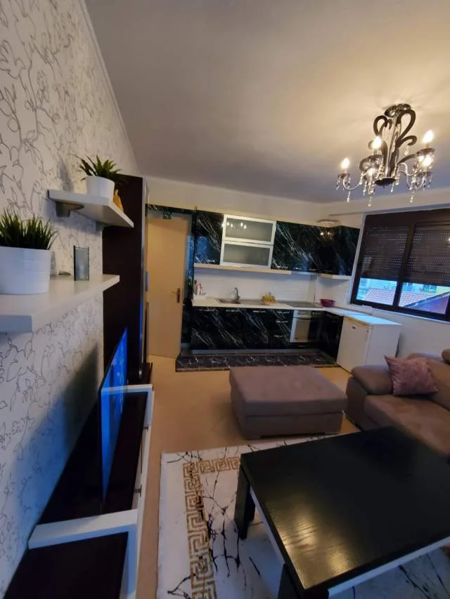 Tirane, jepet me qera apartament 2+1 Kati 2, 97 m² 350 Euro (Muhamed Deliu)