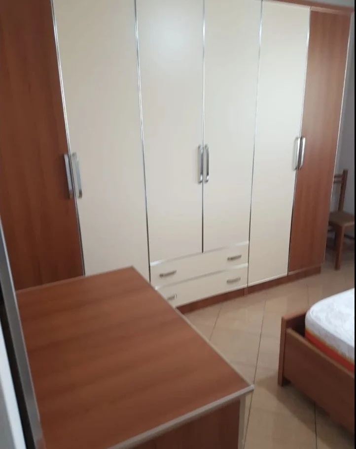 Tirane, jepet me qera apartament 1+1+Ballkon Kati 4, 67 m² 400 € (Ozone Astir 2 rotondot)