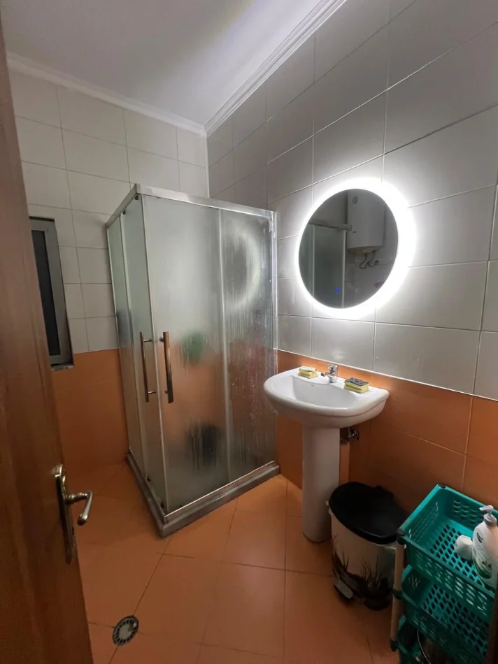 jepet me qera 1+1 Kati 6, 68 m² 450 €