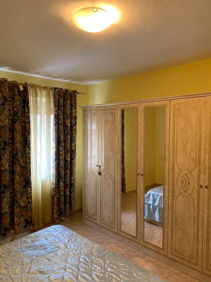 Tirane, jepet me qera apartament 1+1 Kati 5, 60 m² 400 € (rruga Qemal Stafa)
